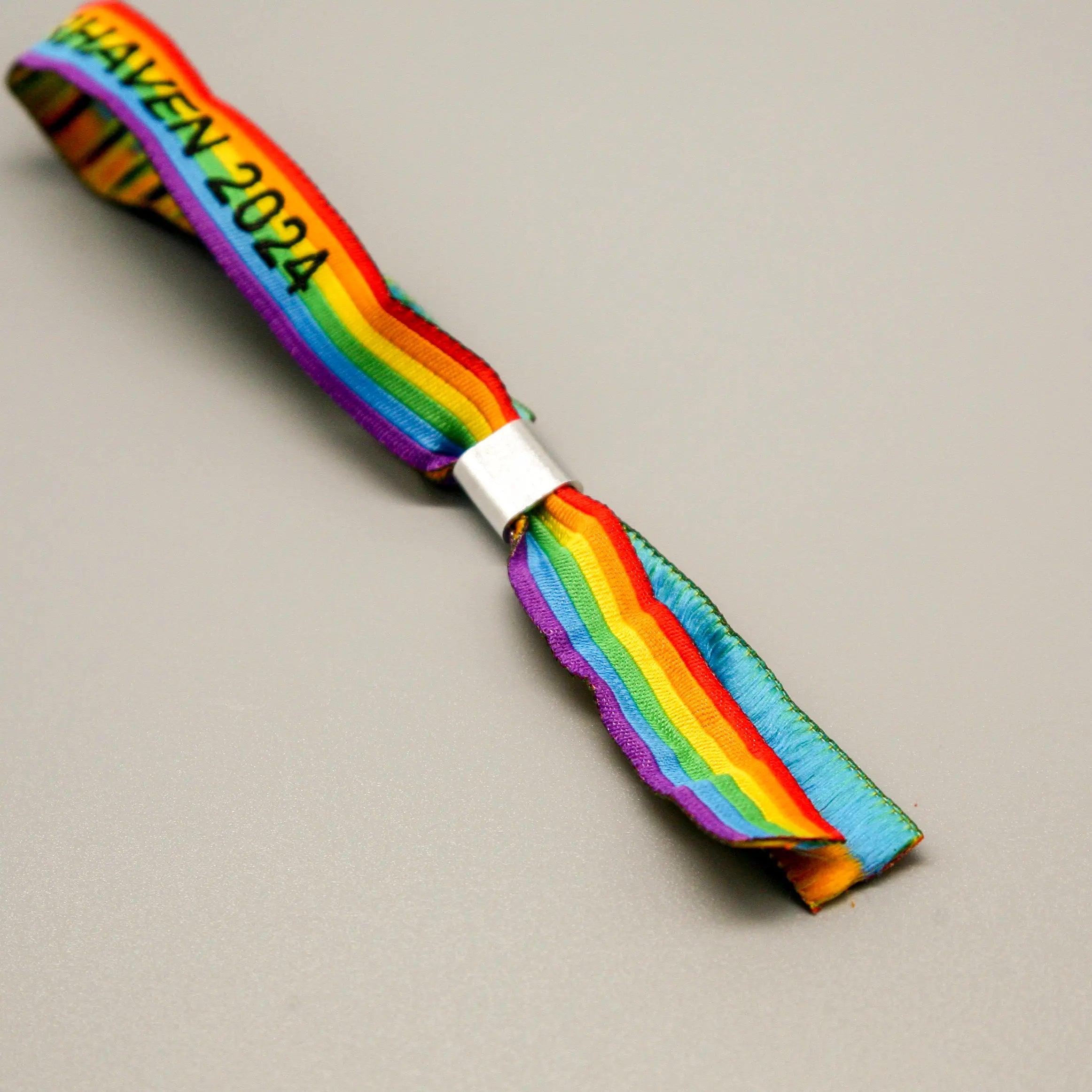 Pride-Armband des CSD Bremerhaven 🌈 (Stoffarmband) - PrideMerch.de - Team Behinderte im Queer Cities e.V.