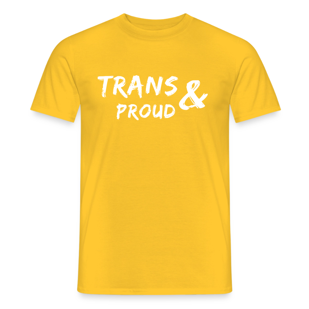 Sonnengelbes Aktivismus-Shirt in flacher Produktansicht. Die kontrastreiche Wirkung von weißem Text auf gelbem Grund sorgt für höchste Sichtbarkeit der Botschaft für Gleichstellung und Menschenrechte.