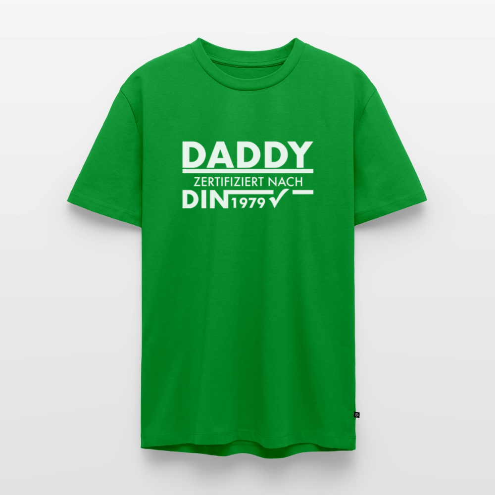 Personalisiertes „Daddy Zertifiziert“ T-Shirt – Nach DIN-Norm [Jahr] - Grün
