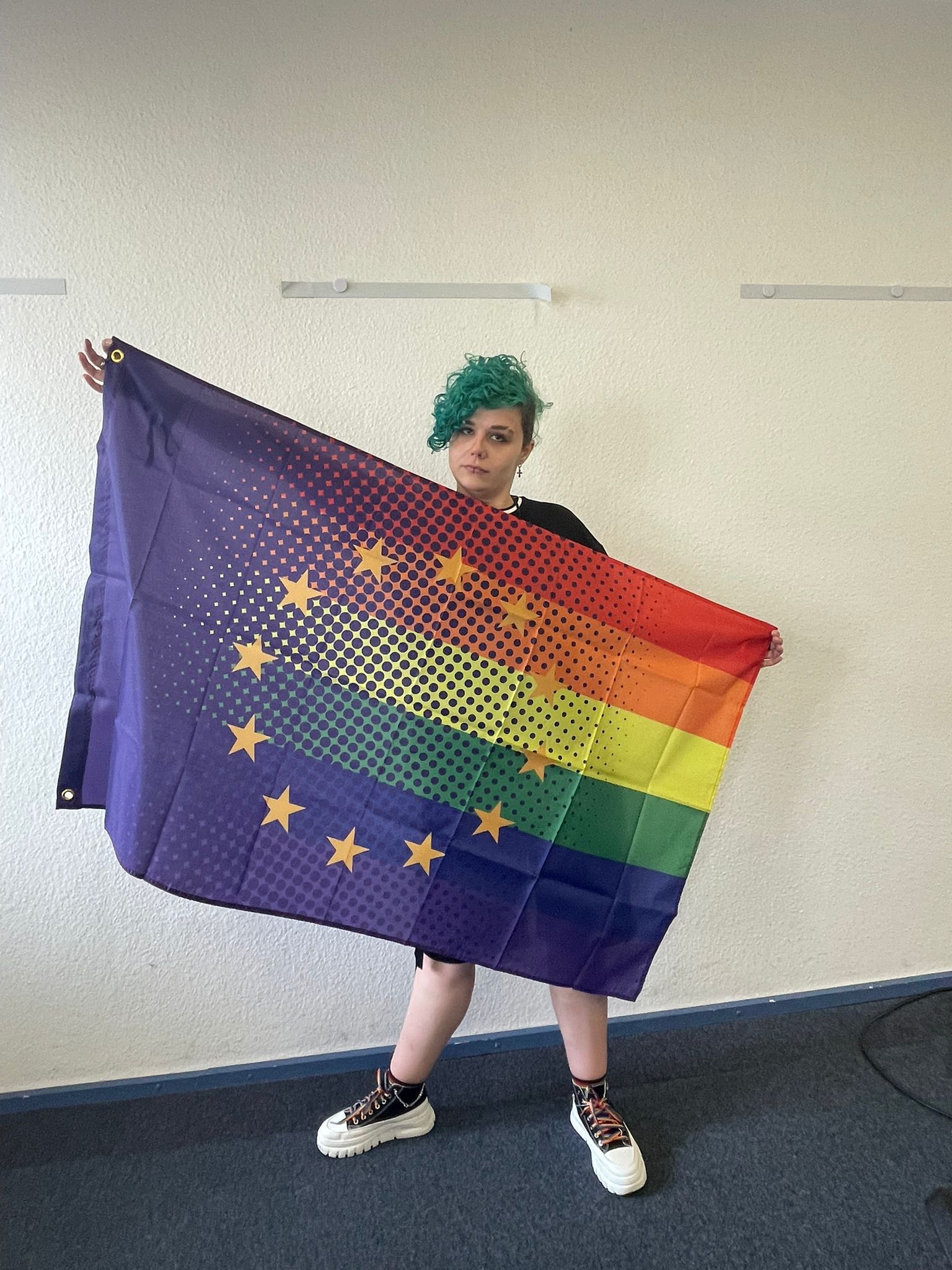 Regenbogen Europa Pride Flag - PrideMerch.de - Team Behinderte im Queer Cities e.V.