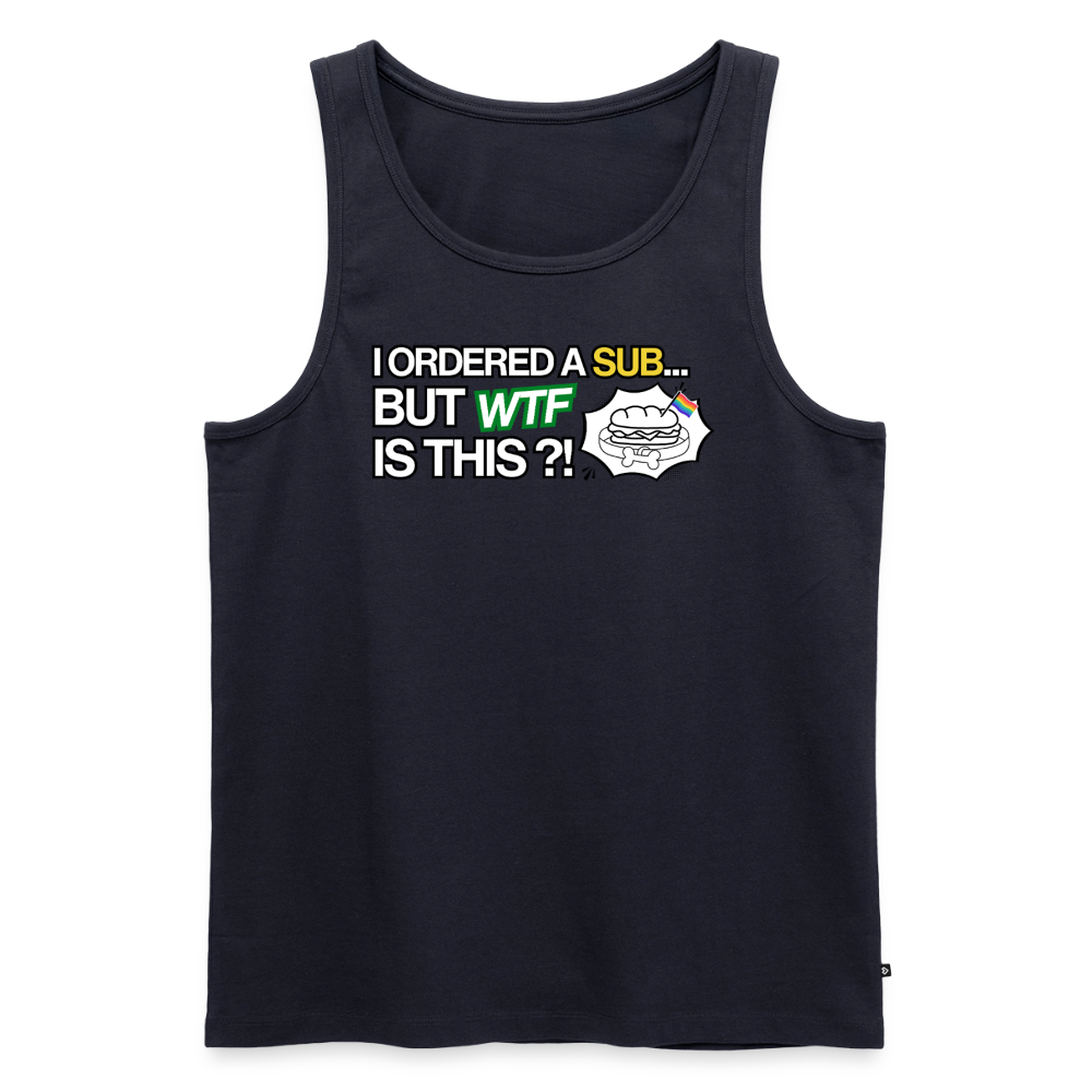 Flach ausgelegtes Pride-Tank-Top in dunklem Navyblau ohne Hintergrund. Der plakative Print verbindet eine bunte Regenbogenflagge mit einer witzigen Comic-Zeichnung eines belegten Baguettes, aus dem zwei Hundeohren spitzen.