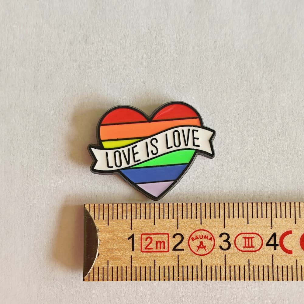 Love is Love Regenbogen Herz Pride-Pin / Love-is-Love-Herz-Anstecker