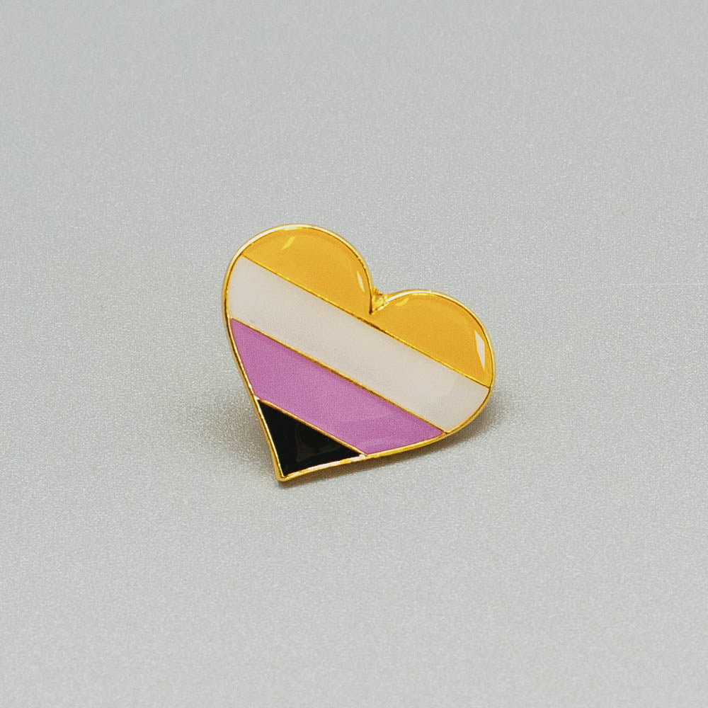 Non Binary Herz Pride-Pin / Non-Binary-Herz-Anstecker - PrideMerch.de - Team Behinderte im Queer Cities e.V.