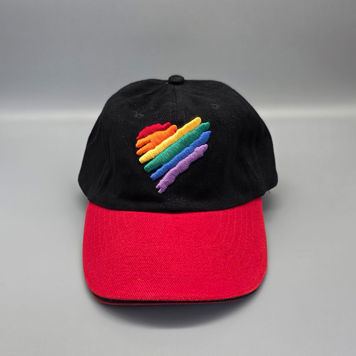 Pride Baseball Cap "Regenbogen-Herz"
