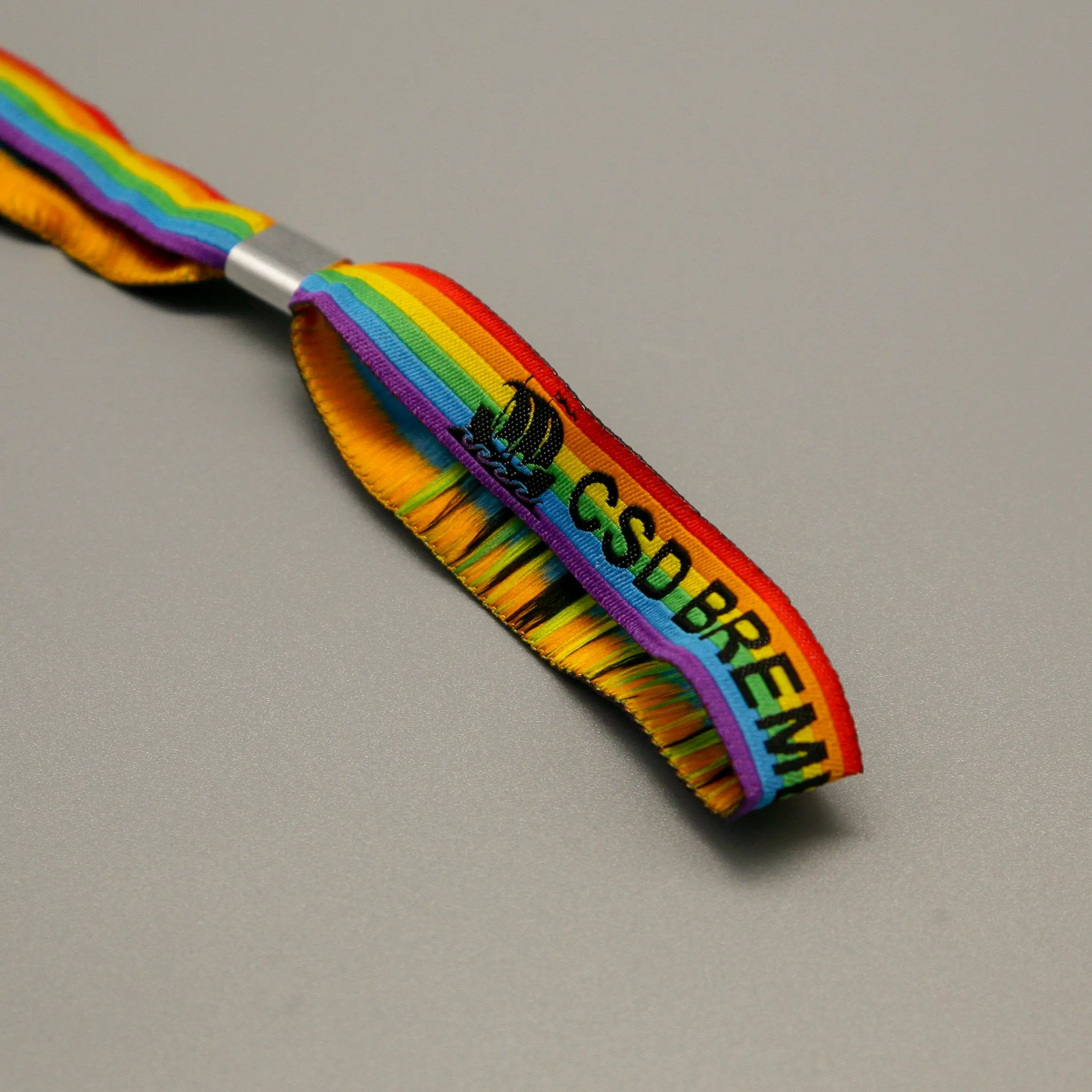 Pride-Armband des CSD Bremerhaven 🌈 (Stoffarmband) - PrideMerch.de - Team Behinderte im Queer Cities e.V.