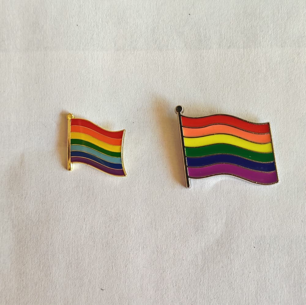 Rainbow Flag Pride-Pin / Regenbogen-Flagge-Anstecker
