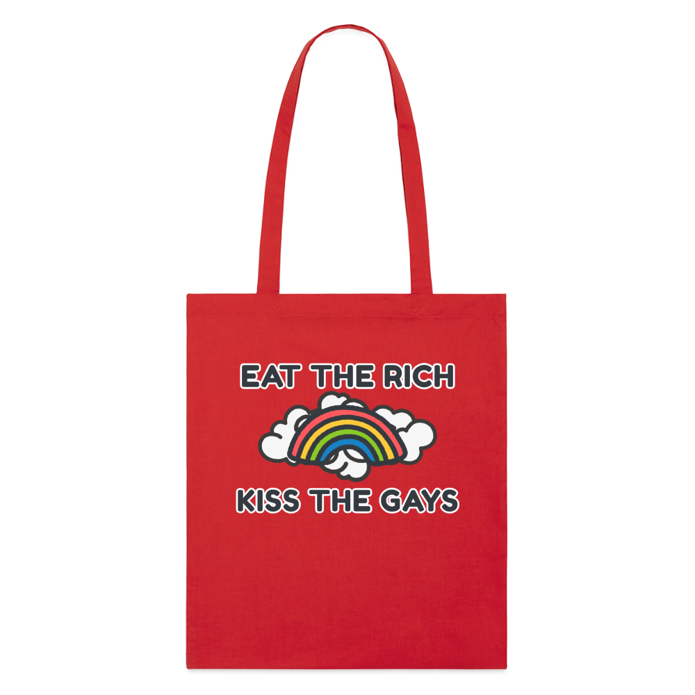 Das kräftige Rot der Tragetasche unterstreicht die radikale Ansage „Eat The Rich Kiss The Gays“. Freigestellt auf transparentem Grund, zeigt das Regenbogen-Motiv unmissverständlich eine starke queere Haltung.