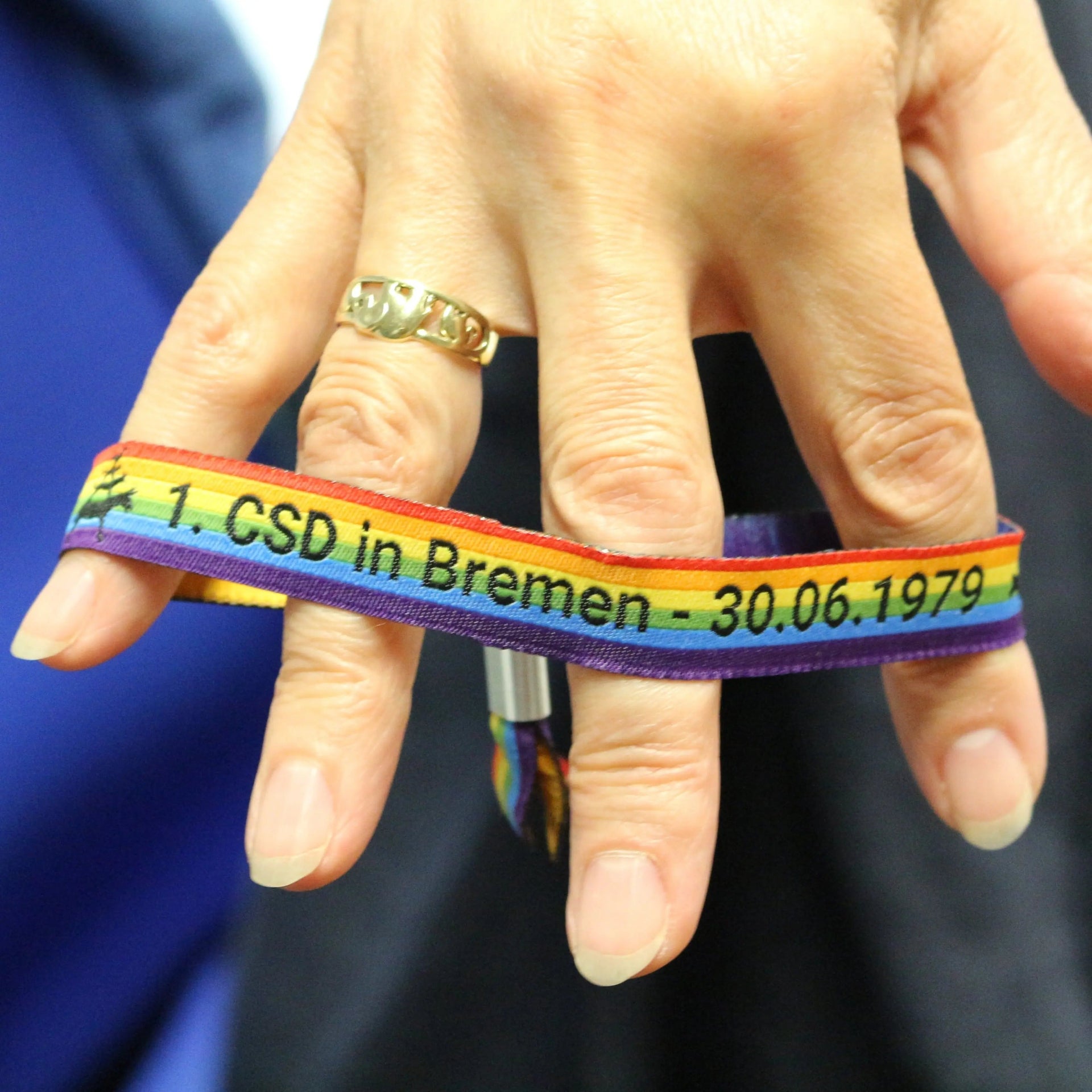 Pride-Armband des CSD Bremen 1979 (Stoffarmband) - PrideMerch.de - Team Behinderte im Queer Cities e.V.